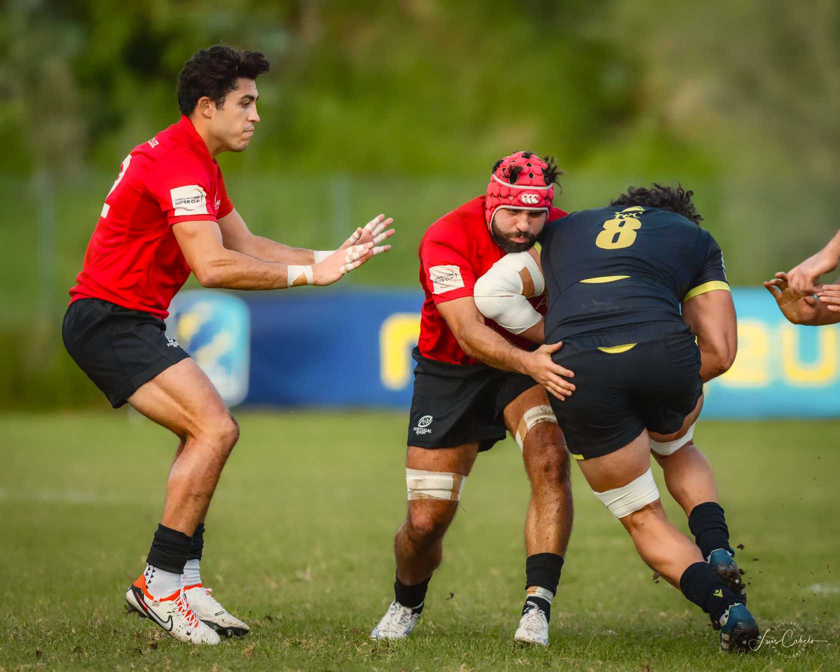 Lusitanos v Black Lion 