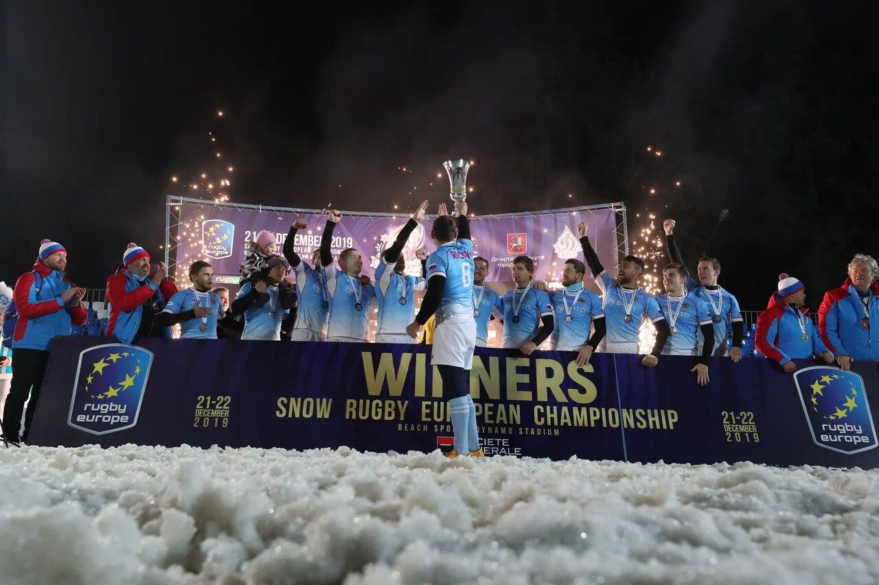 Russia men celebrate